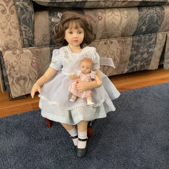 💞Collection of the Masters Doll - Patricia💞 - Picture 2 of 15